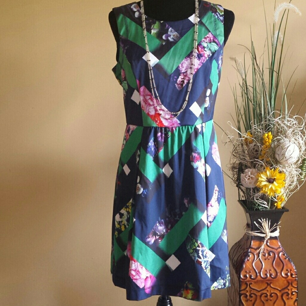 CYNTHIA ROWLEY DRESS SZ 10